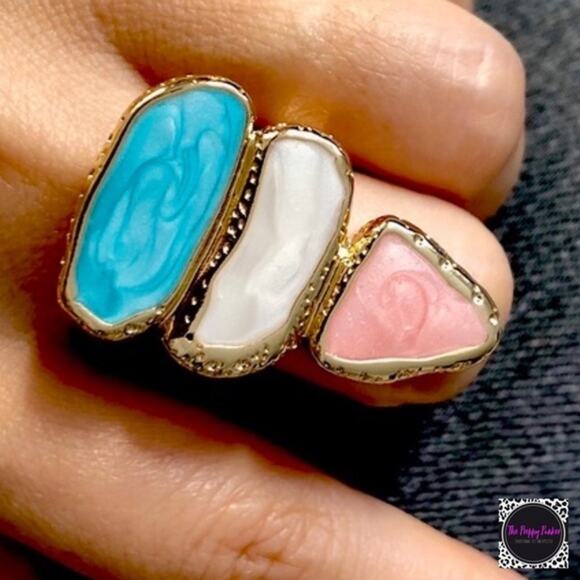 Pearlescent Tri Color Boho Gold Tone Ring NWT - Picture 5 of 5